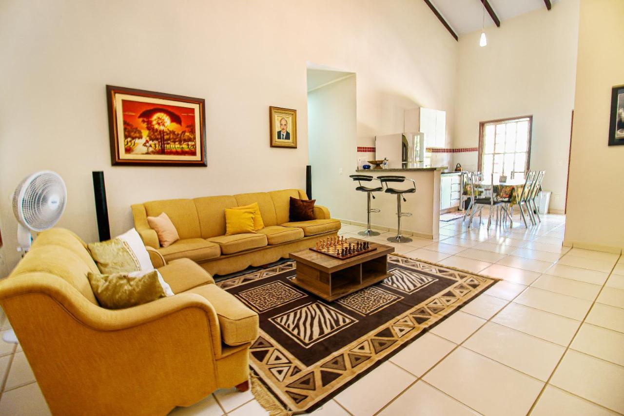Casa Del Rey - Cond. Fechado Centro Villa Pirenopolis Ngoại thất bức ảnh